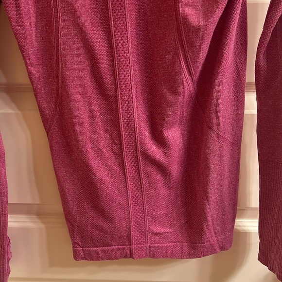 EUC Lululemon Pink Berry Long Sleeved Swiftly Tech Top- Size 8 - Picture 10 of 10